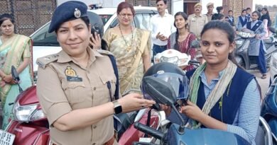 Superintendent of Police, Mahoba, under the special camp Road Safety Jeevan Raksha