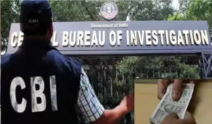 ke ek adhikaaree ko 20 laakh rupaye kee rishvat lete range haath giraphtaar kar liya.